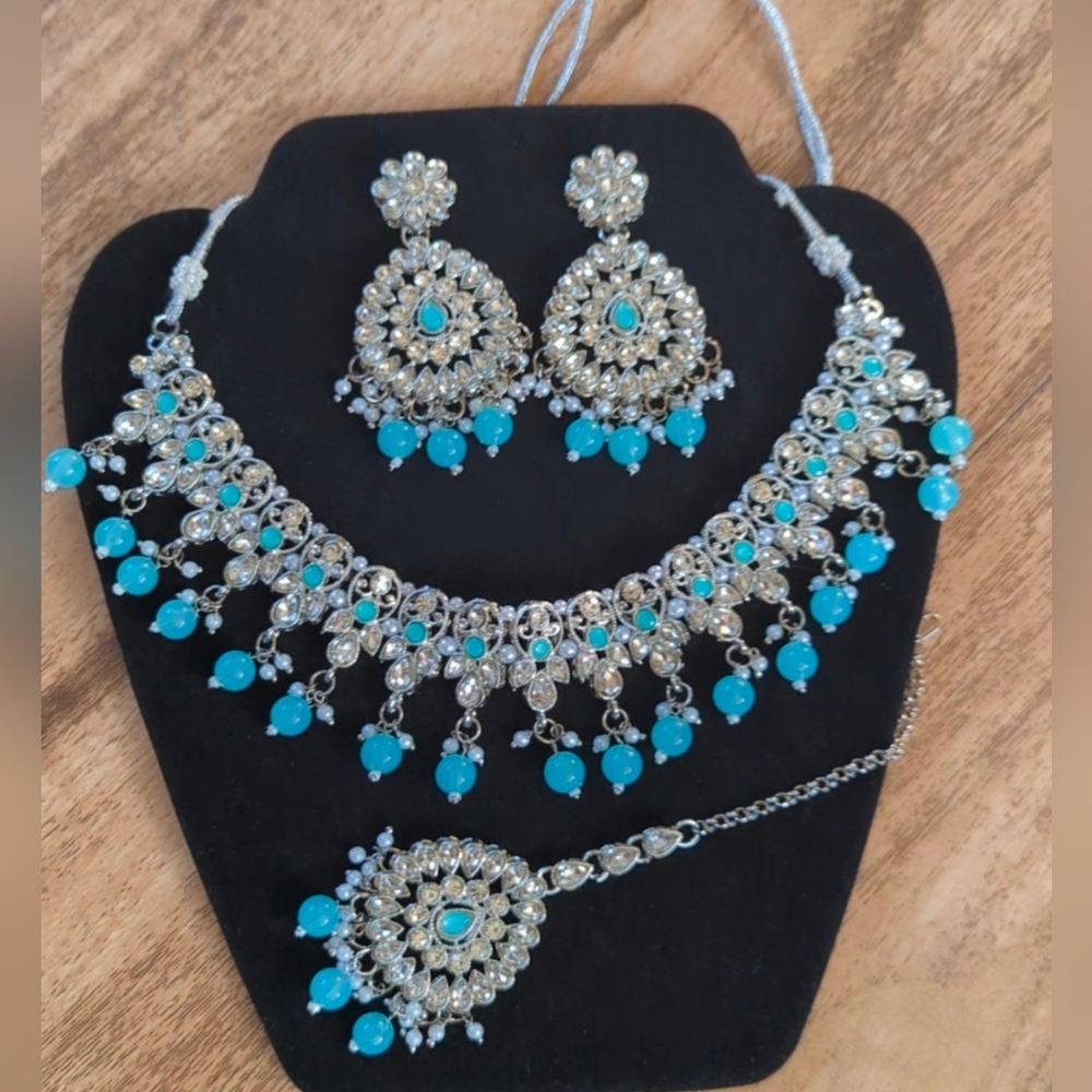 Indian Pakistani Jewelry | Blue Stone Choker necklace | Indian wedding